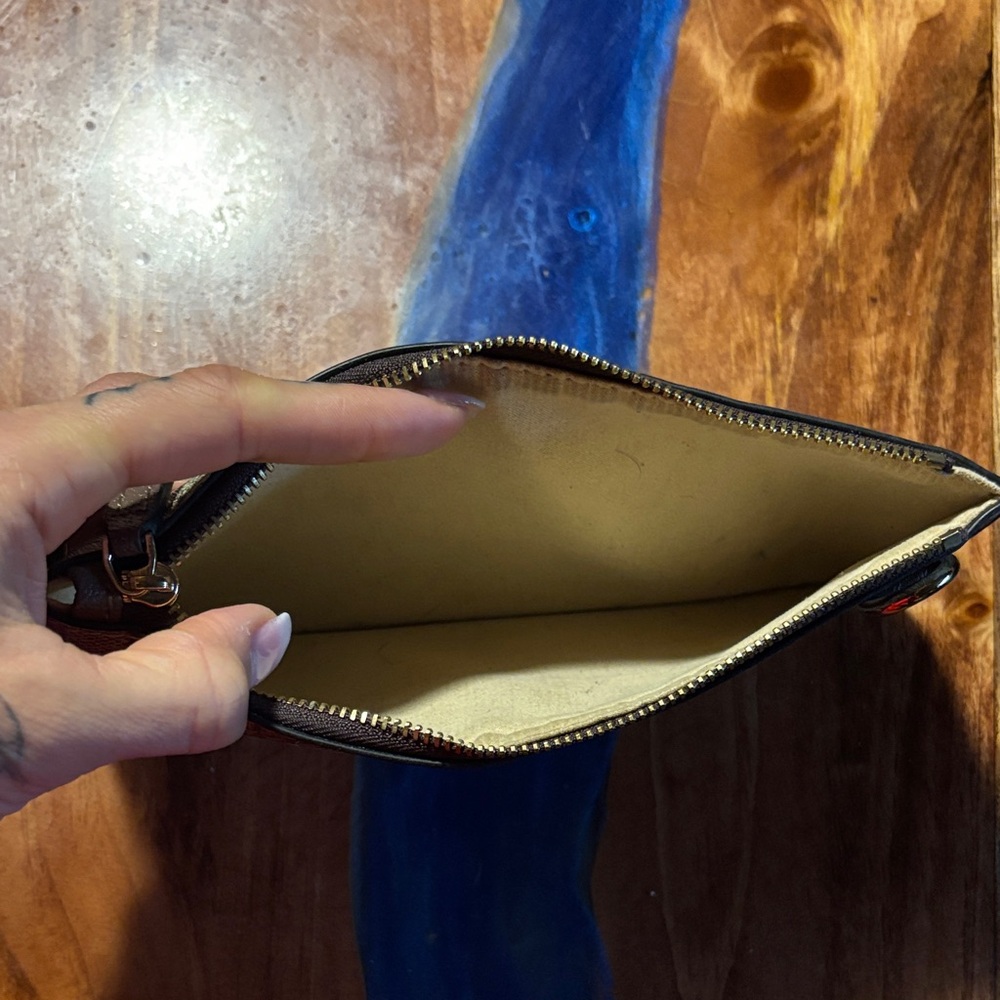 Gucci Gray/Black GG Monogram Zip Wallet - Picture 3 of 5